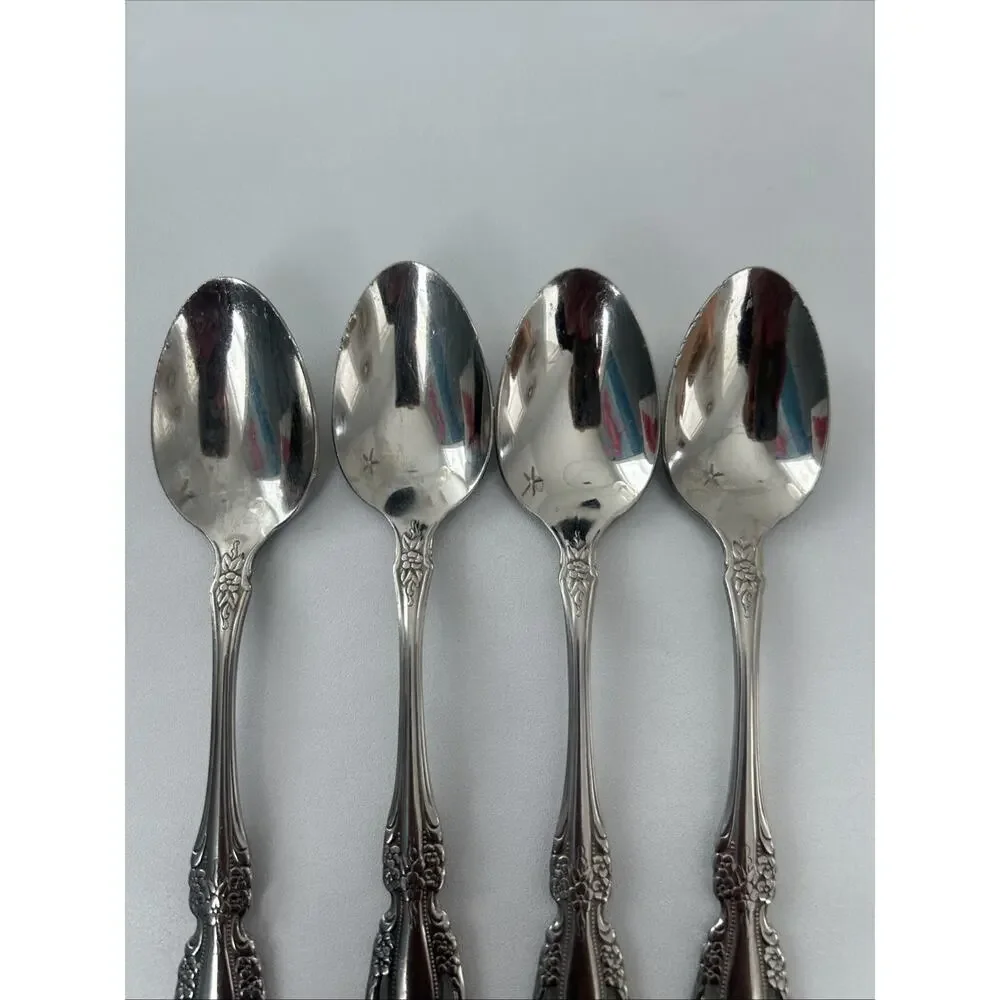 Vtg Raphael Distinction Deluxe Oneida Set Of 4 Teaspoons 6” Stainless Flatware